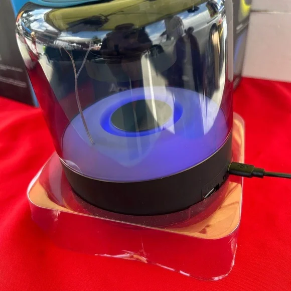 IQ Sound Black Portable Bluetooth Speaker with LED Display - Picture 5 of 5